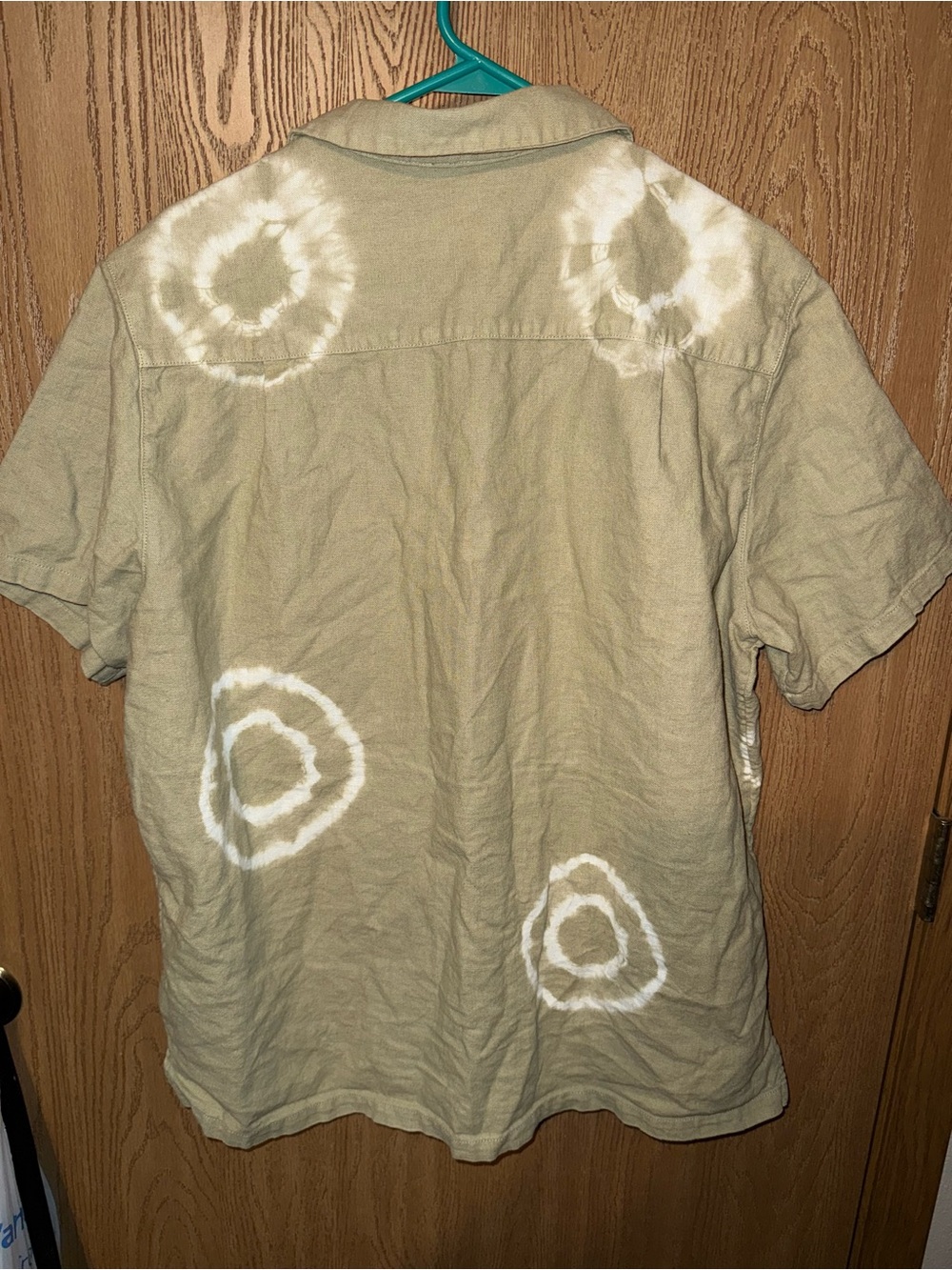 Button up - Picture 3 of 3